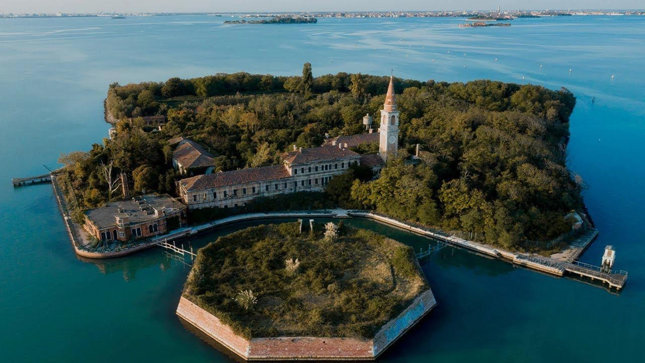Ilha de Poveglia, Itália