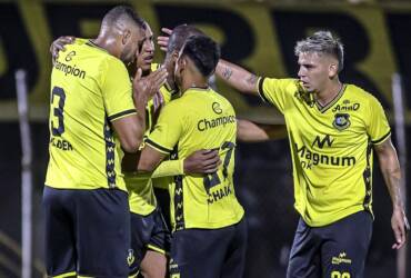 São Bernardo x Operário ao vivo: onde assistir, escalações e tudo sobre o duelo da Série B 2026. Imagem: Janes Carvalho @carvalho.click