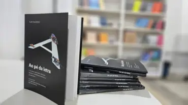 Aline Figueiredo lança livro Ao Pé da Letra em Cuiabá