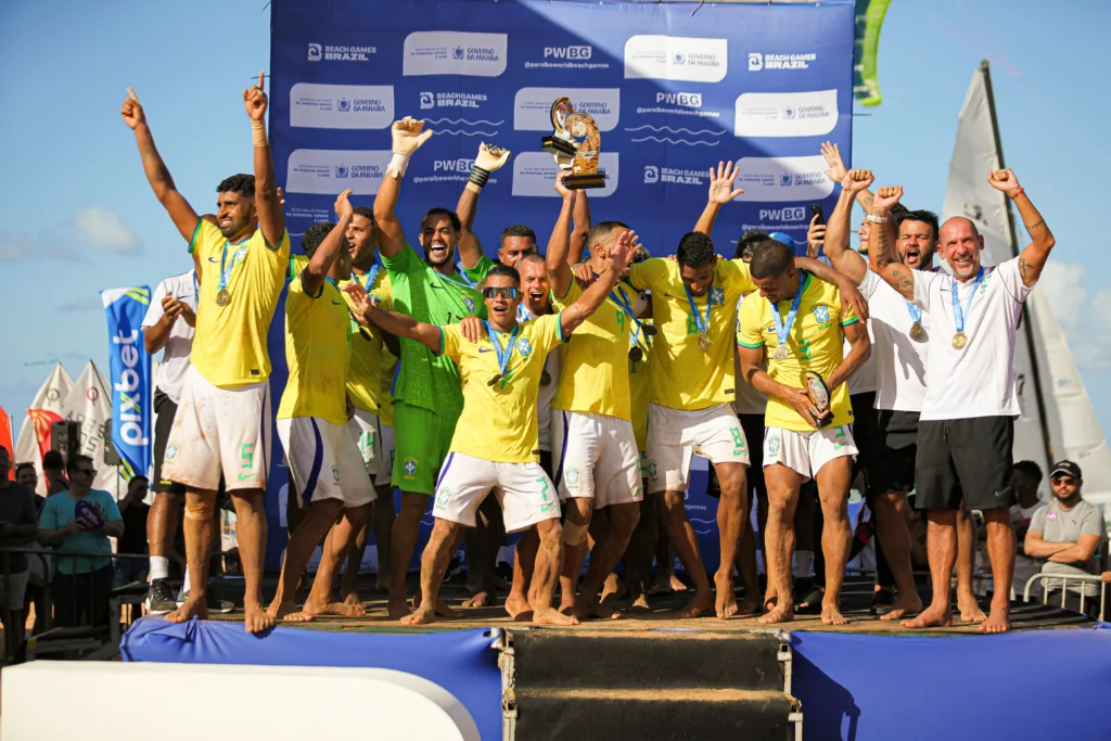 Beach Soccer: Brasil domina e conquista título