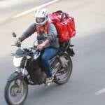 Propostas para remuneração mínima de entregadores por aplicativo entram no debate sobre regulação do setor