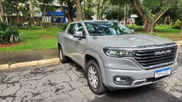 Ram Rampage 2026 atua no limite de uso urbano e amplia alcance na estrada