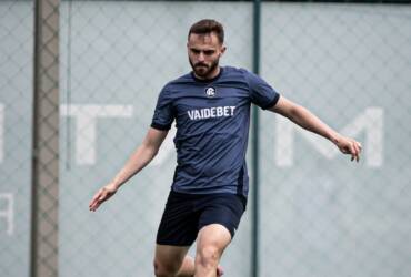 Remo x Bahia: onde assistir ao vivo, escalações e tudo sobre o jogo do Brasileirão. Imagem: Raul Martins Remo