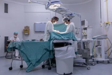 Saúde de Cuiabá realiza mutirão com 43 procedimentos e reduz fila de espera no HMC e São Benedito
