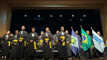 Curso de instrumento musical forma 252 alunos em MT