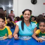 Várzea Grande sanciona lei que autoriza alimentação escolar para profissionais da Educação