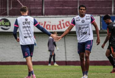 Caxias x Operário-PR ao vivo: onde assistir, escalações e tudo sobre o duelo da Copa Sul-Sudeste. Imagem: Vitor Soccol S.E.R. Caxias