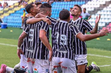 Rio Branco-ES x Vila Nova ao vivo: onde assistir, escalações e tudo sobre a estreia na Copa Verde 2026. Imagem: Wagner Chaló Rio Branco