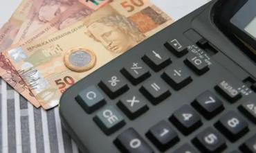 Déficit de R$ 30 bilhões em fevereiro pressiona contas do governo