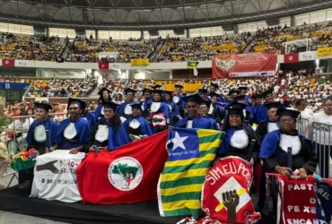 Alfabetização reúne 30 mil formandos em celebração no Recife