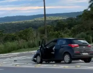 Susto na MT-251: Veículos ficam destruídos em acidente em Chapada; não houve feridos