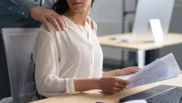 Às vésperas do 8 de março, pesquisa revela que 35% das mulheres já sofreram assédio no trabalho