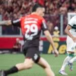 Athletico-PR x Coritiba: onde assistir ao clássico paranaense ao vivo, escalações e tudo do jogo