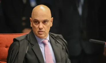Moraes autoriza prisão domiciliar de Bolsonaro por 90 dias
