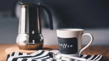 Preço do café arábica cai 14% em fevereiro com projeção de safra recorde no Brasil