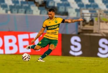 Cuiabá x Tocantinópolis AO VIVO: onde assistir, horário e a estreia do Dourado na Copa Verde 2026. Imagem: AssCom Dourado