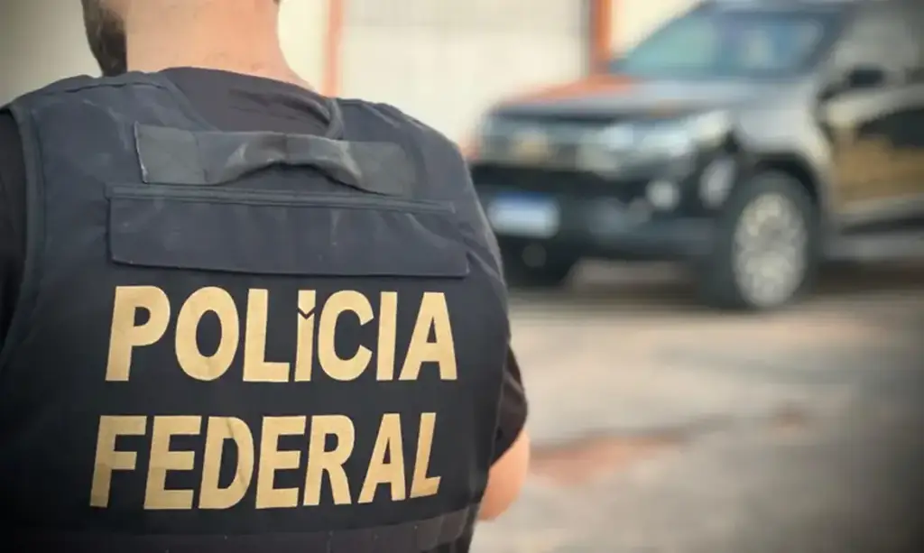 PF aponta que Comando Vermelho controla garimpo ilegal na TI Sararé para financiar armas e drogas