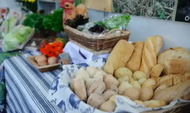 Indústria de alimentos e bebidas cresce 8% e fatura R$ 1,39 trilhão em 2025