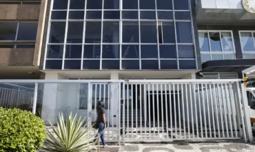 Condomínios no Rio contestam cobrança de água e pedem revisão da tarifa
