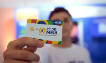 Pedemeia paga R$ 1 mil e R$ 200 a alunos de setembro e outubro