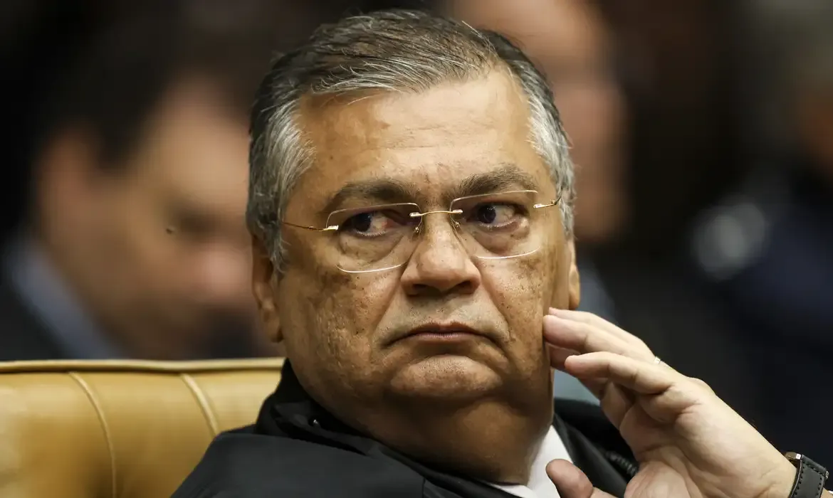 Dino decide que aposentadoria não pode mais ser punição para juízes