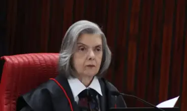 Cármen Lúcia defende maior participação feminina nos espaços de poder