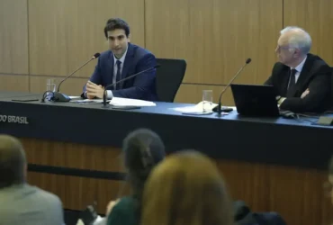 Galípolo diz que BC tem margem para avaliar impactos da guerra