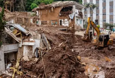 Chuvas elevam para 72 o número de mortos na Zona da Mata de Minas Gerais
