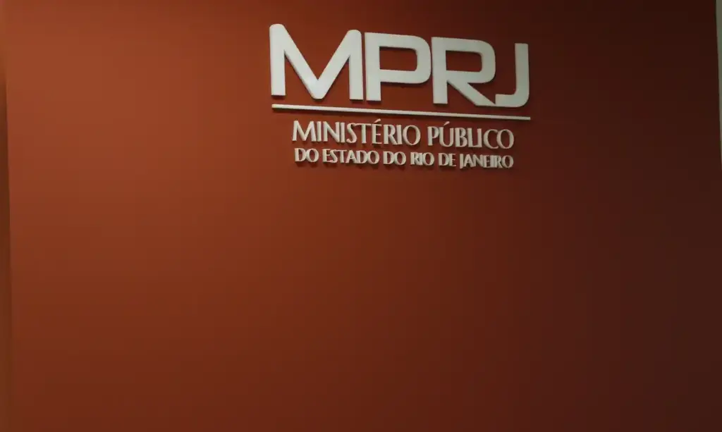 Andrade é alvo de 20 mandados em operação do MPRJ nesta terça-feira (10)