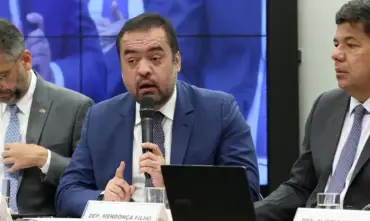 TSE Retoma Julgamento que Pode Cassar Governador Cláudio Castro