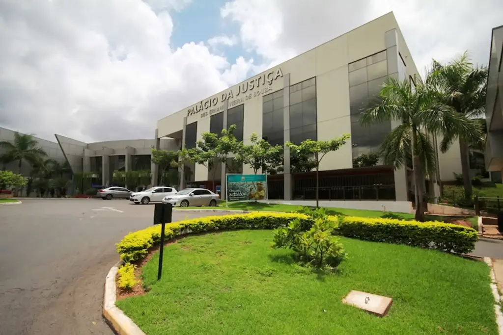 Desembargador é afastado do TJMT por suspeita de corrupção
