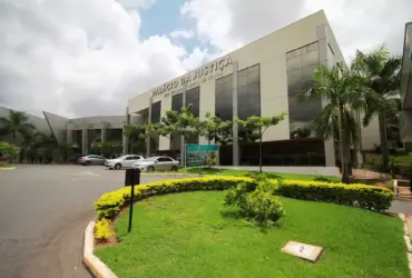 Desembargador é afastado do TJMT por suspeita de corrupção