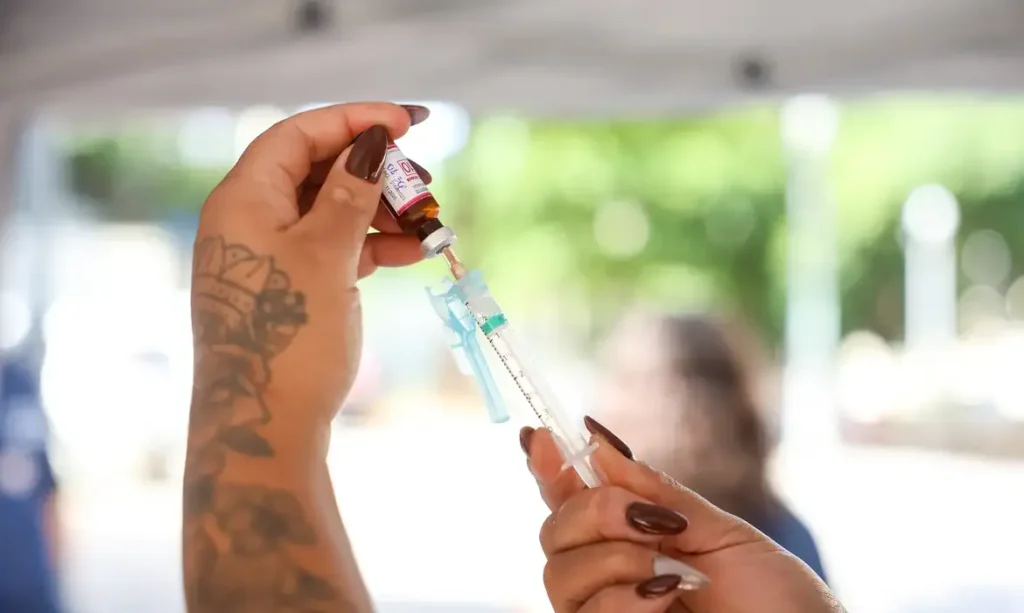 Brasil mantém alerta máximo diante do aumento de sarampo nas Américas