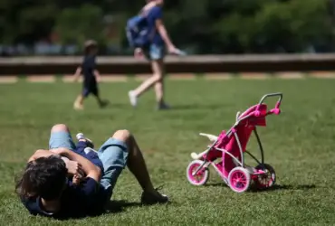 Senado aprova licença-paternidade de até 20 dias de forma gradual