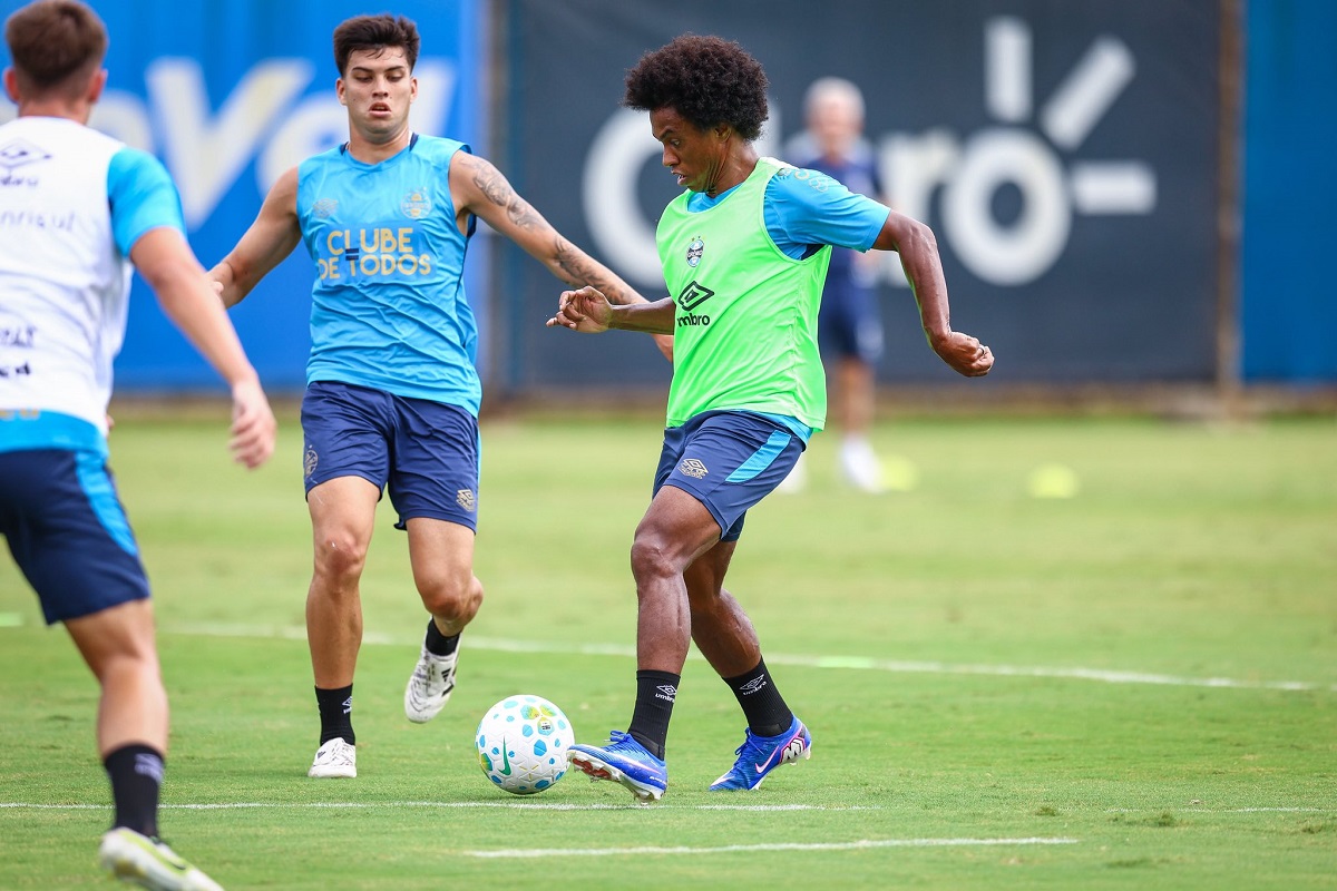 Chapecoense x Grêmio: onde assistir ao vivo, horário e prováveis escalações do duelo pelo Brasileirão. Imagem: Lucas Uebel/GFBPA