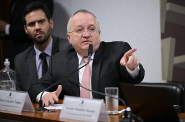 Taques acusa Banco Master de operar fraude bilionária e lavar dinheiro em Mato Grosso