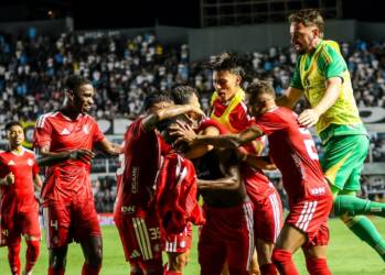 Internacional x Chapecoense: onde assistir ao vivo, escalações e tudo sobre o duelo no Beira-Rio. Imagem: Ricardo Duarte/SCI