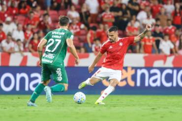Internacional x São Paulo: onde assistir ao vivo, horário e escalações do duelo pelo Brasileirão. Imagem: Ricardo Duarte/SCI