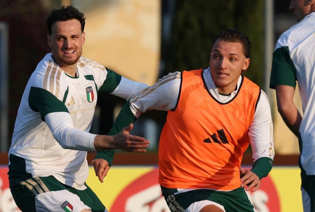 Itália x Irlanda do Norte: onde assistir ao vivo, horário e prováveis escalações da repescagem para a Copa do Mundo 2026. Imagem: Seleção italiana