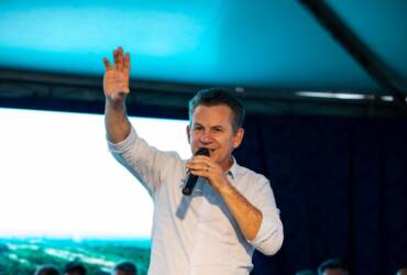 Governador Mauro Mendes em evento