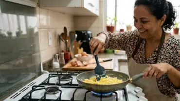Veja o passo a passo, dicas para não grudar na frigideira e variações fáceis.
