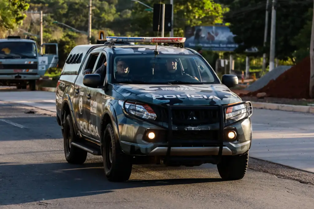 Força tática da PM durante patrulha