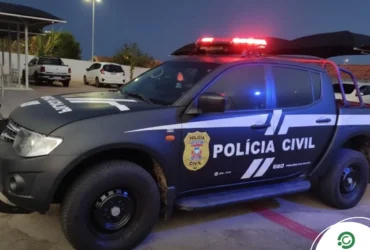 Mitsubishi Triton da polícia civil