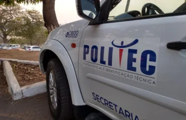Foto lateral de veículo da politec de MT