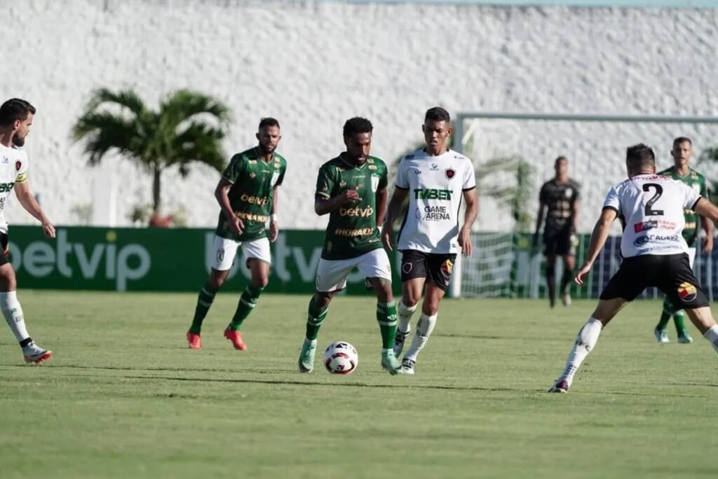 Sousa x Confiança: onde assistir ao vivo, horário e prováveis escalações pela Copa do Nordeste 2026. Imagem: Divulgação Sousa