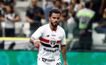 São Paulo x Palmeiras: onde assistir ao vivo, escalações e tudo sobre o Choque-Rei pelo Brasileirão. Imagem: Divulgação SPFC