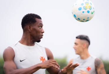 Vasco x Grêmio: onde assistir ao vivo, escalações e tudo sobre o duelo pelo Brasileirão. Imagem: Matheus Lima/CR Vasco