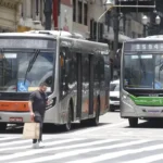 Inflação sobe a 0,88% em março impulsionada por combustíveis e alimentos