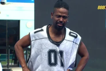Leandro Boneco retorna à casa no BBB 26 e desconversa após mal-estar no bbb26