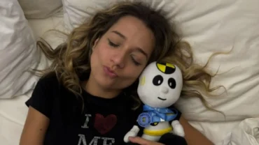 Samira do BBB26 gera repercussão após aparecer com item do reality